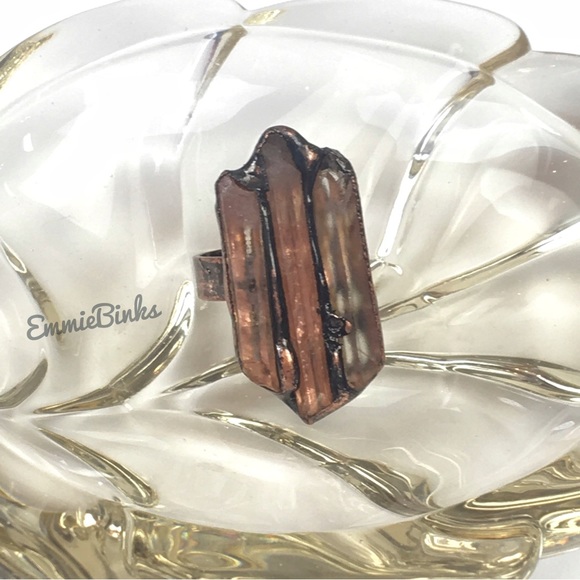 New Madagascar Quartz Vertical Tower / Crystal Point Statement Ring - Shield - Picture 6 of 15